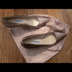 Prada pumps brand new!